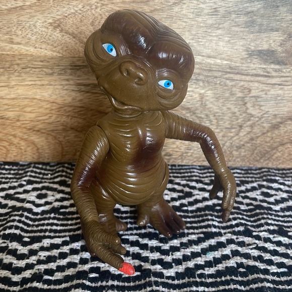 🤎Rare 1980’s ET figure 6” tall - Picture 1 of 8